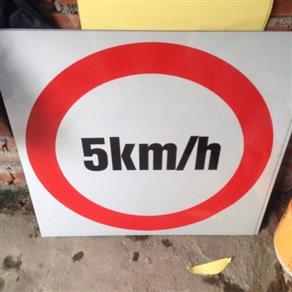 Biển báo 5km/h