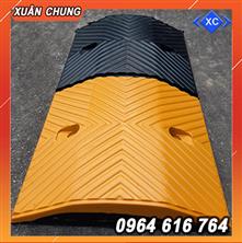 Gờ giảm tốc cao su dài 50cm chịu tải 40 tấn